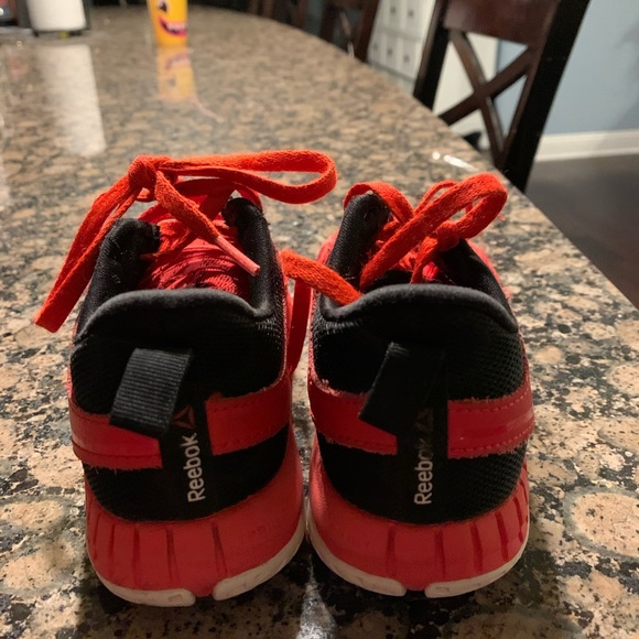 Little Boy Reebok - Picture 2 of 4